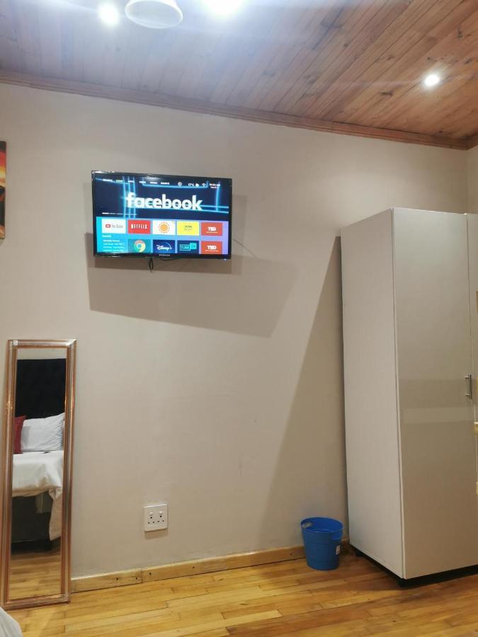 Sunrise Lodge *